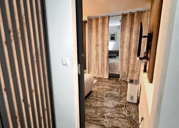 La Monique - Luxury Nautical Apartamento