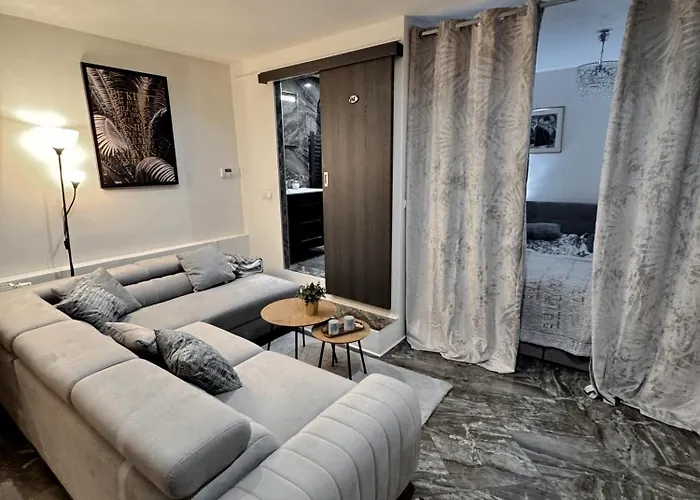 La Monique - Luxury Nautical Apartamento Stará Turá